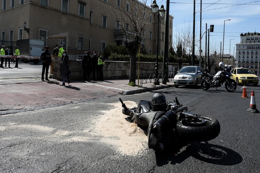 Βίντεο – ντοκουμέντο από το τροχαίο στη Βουλή – Σοκαριστικά πλάνα (vid)