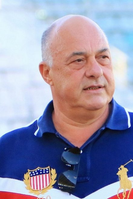 Βολές Μπέου κατά Πολυχρόνη και καρφί σε Λανούα – «Αν έχεις τσίπα να μας αδειάσεις τη γωνιά»