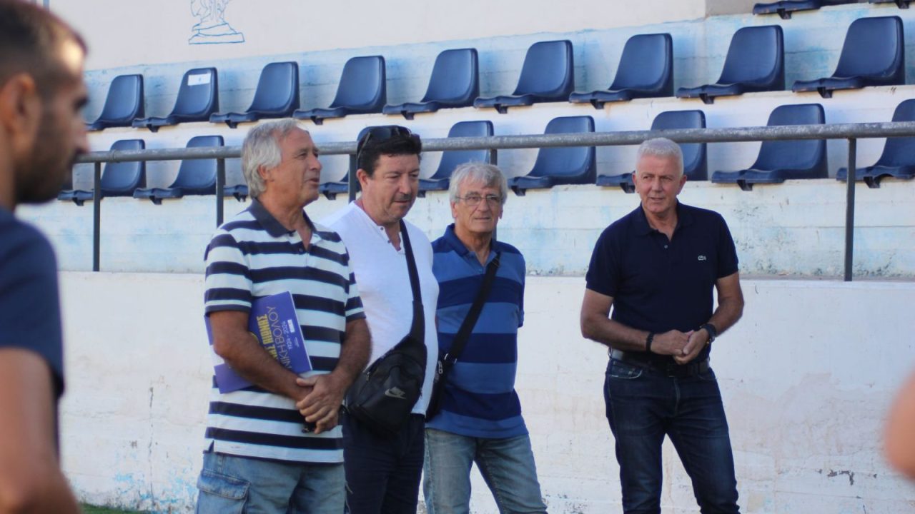 Βετεράνοι και οργανωμένοι στο πλευρό της Νίκης Βόλου πριν τον ΠΑΟΚ Β (pic)