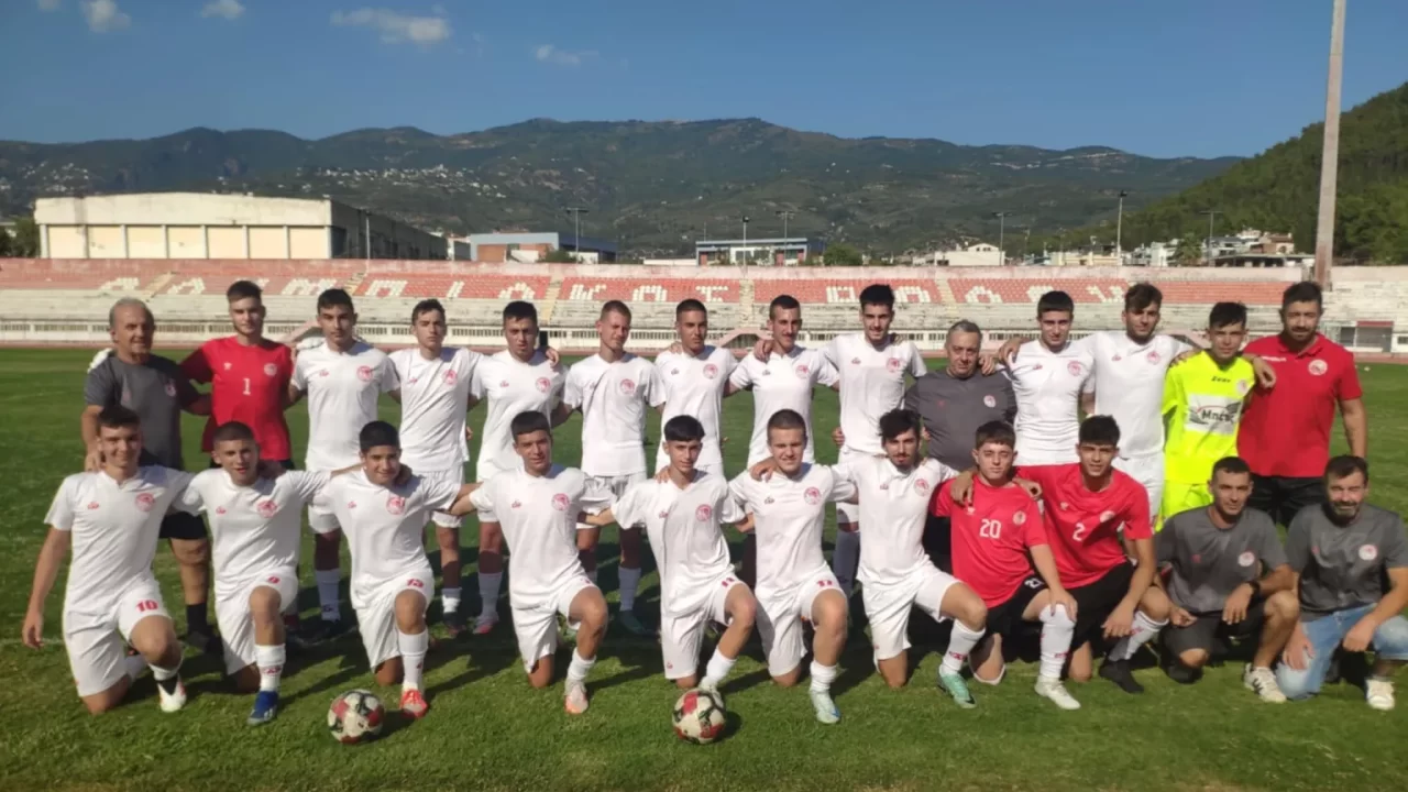 Ολυμπιακός Βόλου: Στην προπόνηση της ομάδας Β Θεοδοσιάδης και Τζήμας