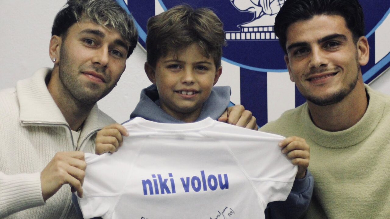 Νίκη Βόλου: Μοίρασαν χαμόγελα Πέττας και Αρίας – Βίντεο