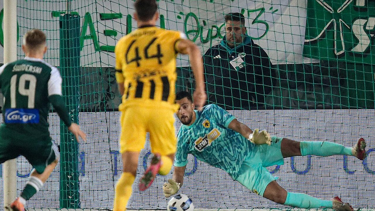 Με χατ τρικ Γιόβιτς νικήτρια στο ντέρμπι η ΑΕΚ μετά από αδιανόητο ματς!
