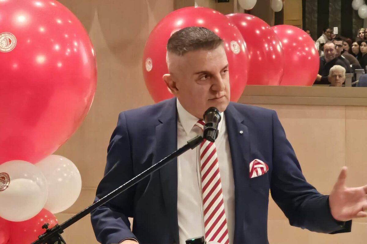 Τζήμας: «Άυπνα πάλι τα λαμόγια, αφήστε να ασχολούνται μαζί μας»