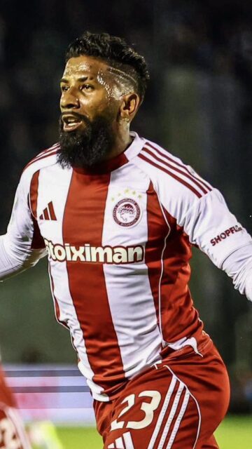 Βάφτηκε στα ερυθρόλευκα το ντέρμπι αιωνίων – Στο κυνήγι της ΑΕΚ ο Ολυμπιακός