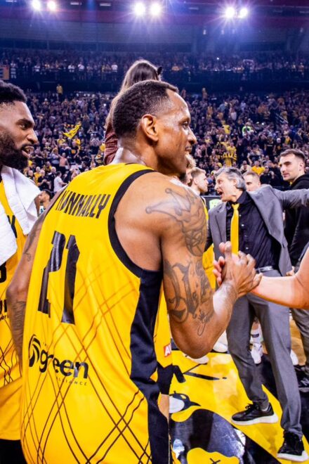 Στον τελικό του Basketball Champions League η ΑΕΚ!