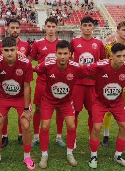 Μεγάλη ένταση και διακοπή αγώνα στο φιλικό του Ολυμπιακού Βόλου με τον Αστέρα Σταυρού (pic)